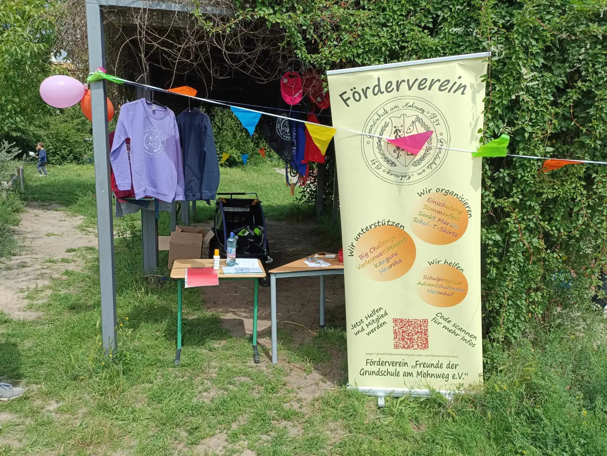 Sommerfest der Schule am Mohnweg mit Stand des Fördervereins